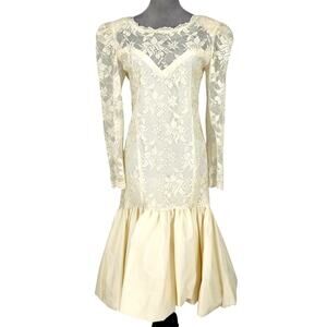 Evenings by Pantagis Gown Womens 4 Ivory Lace Dress Lined Bubble Hem Vintage 80s
